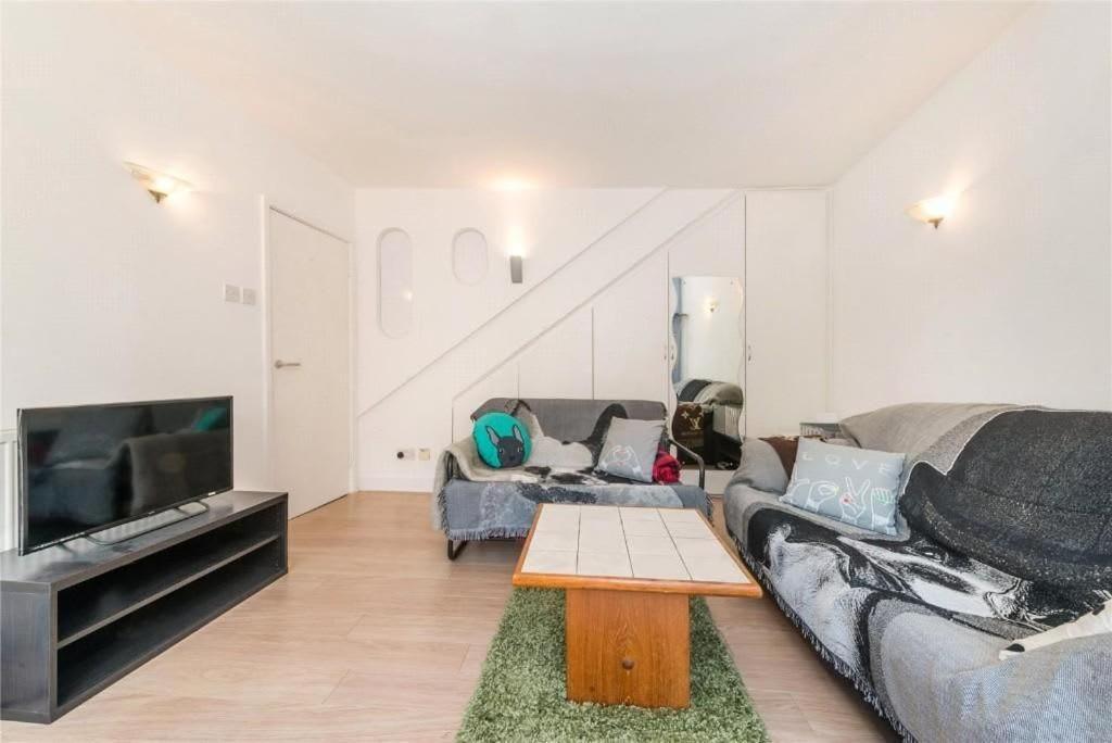 Covent Garden Tottenham Court Rd 2br London